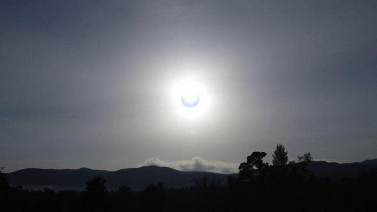 significado-de-las-eclipses-solares-en-sanacion-emocional